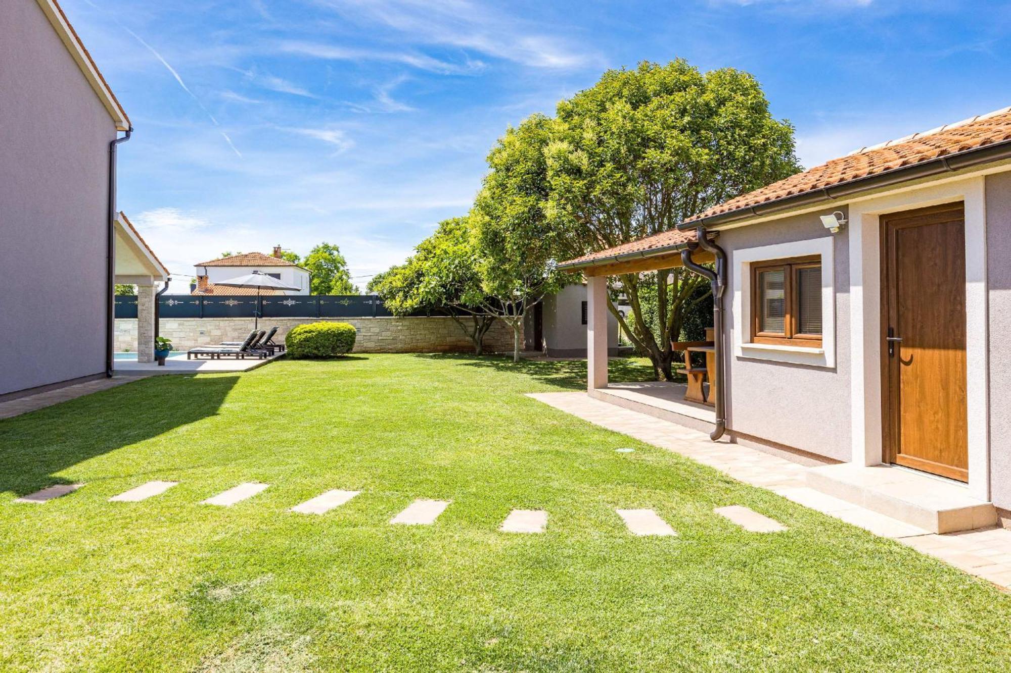 Villa Roma Near Pula For 6 People With Private Pool Jadreški Екстериор снимка